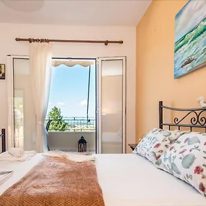 Aristotelis , Razáta Grecia
