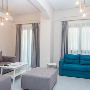 Comfy & Modern In The Heart Of Heraklion (Crete)